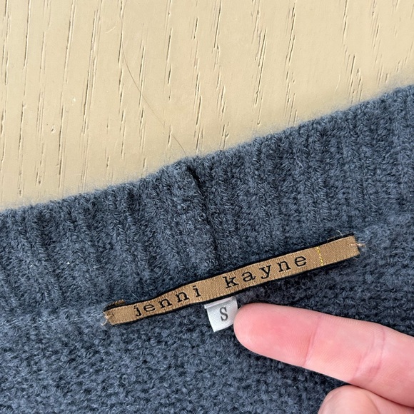 Jenni Kayne Cashmere Vest/Sweater - Picture 4 of 4